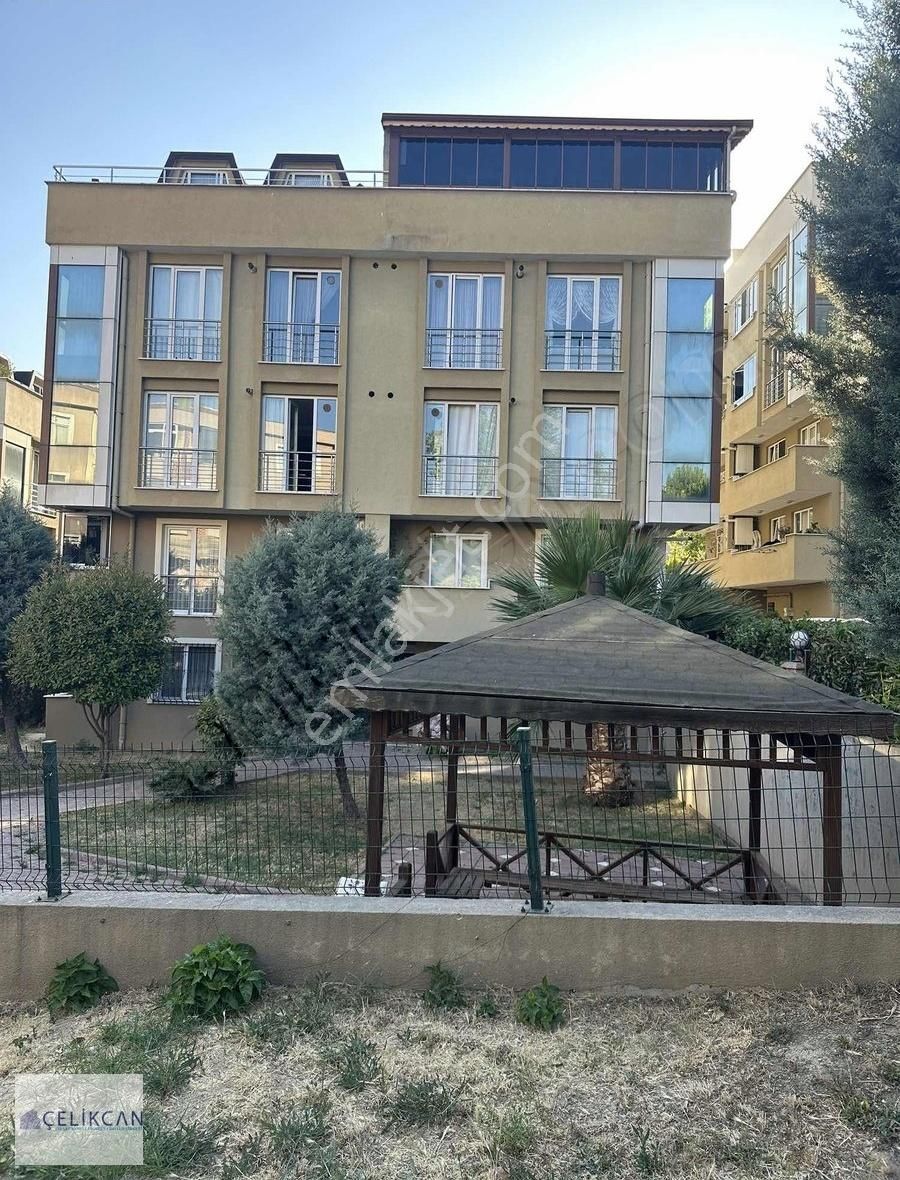 Site İçerisin'de Satılık Tam Ara Kat 90 M2 2+1 Daire