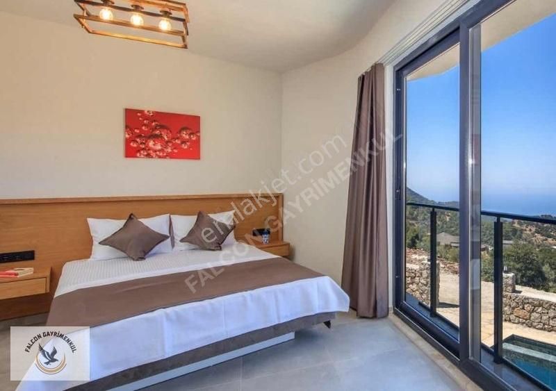 Faralya'da 4+1 Müstakil Havuzlu 500 M2 Arsa İçerisinde Villa - Görsel 4