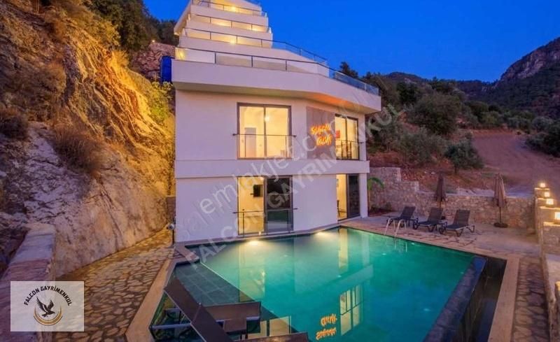 Faralya'da 4+1 Müstakil Havuzlu 500 M2 Arsa İçerisinde Villa - Görsel 13
