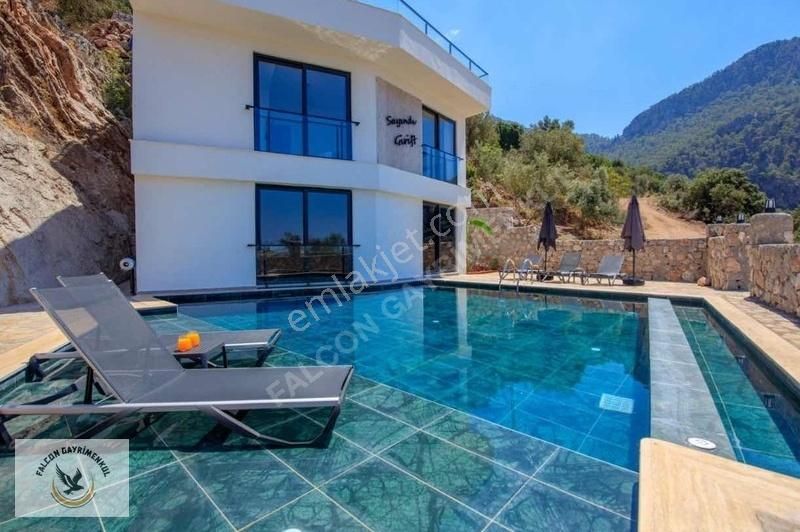 Faralya'da 4+1 Müstakil Havuzlu 500 M2 Arsa İçerisinde Villa - Görsel 3