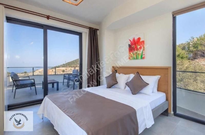 Faralya'da 4+1 Müstakil Havuzlu 500 M2 Arsa İçerisinde Villa - Görsel 10