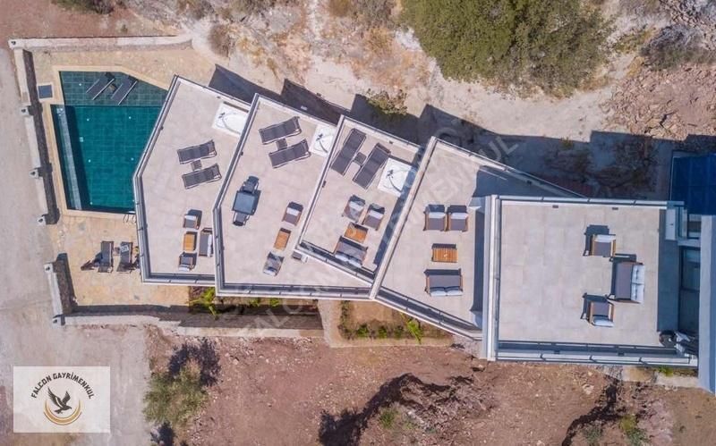 Faralya'da 4+1 Müstakil Havuzlu 500 M2 Arsa İçerisinde Villa