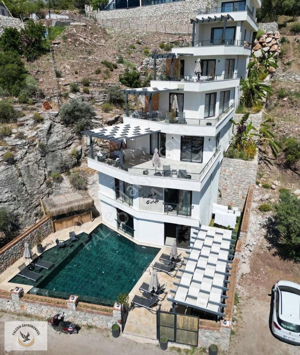 Faralya'da 4+1 Müstakil Havuzlu 500 M2 Arsa İçerisinde Villa - Görsel 2