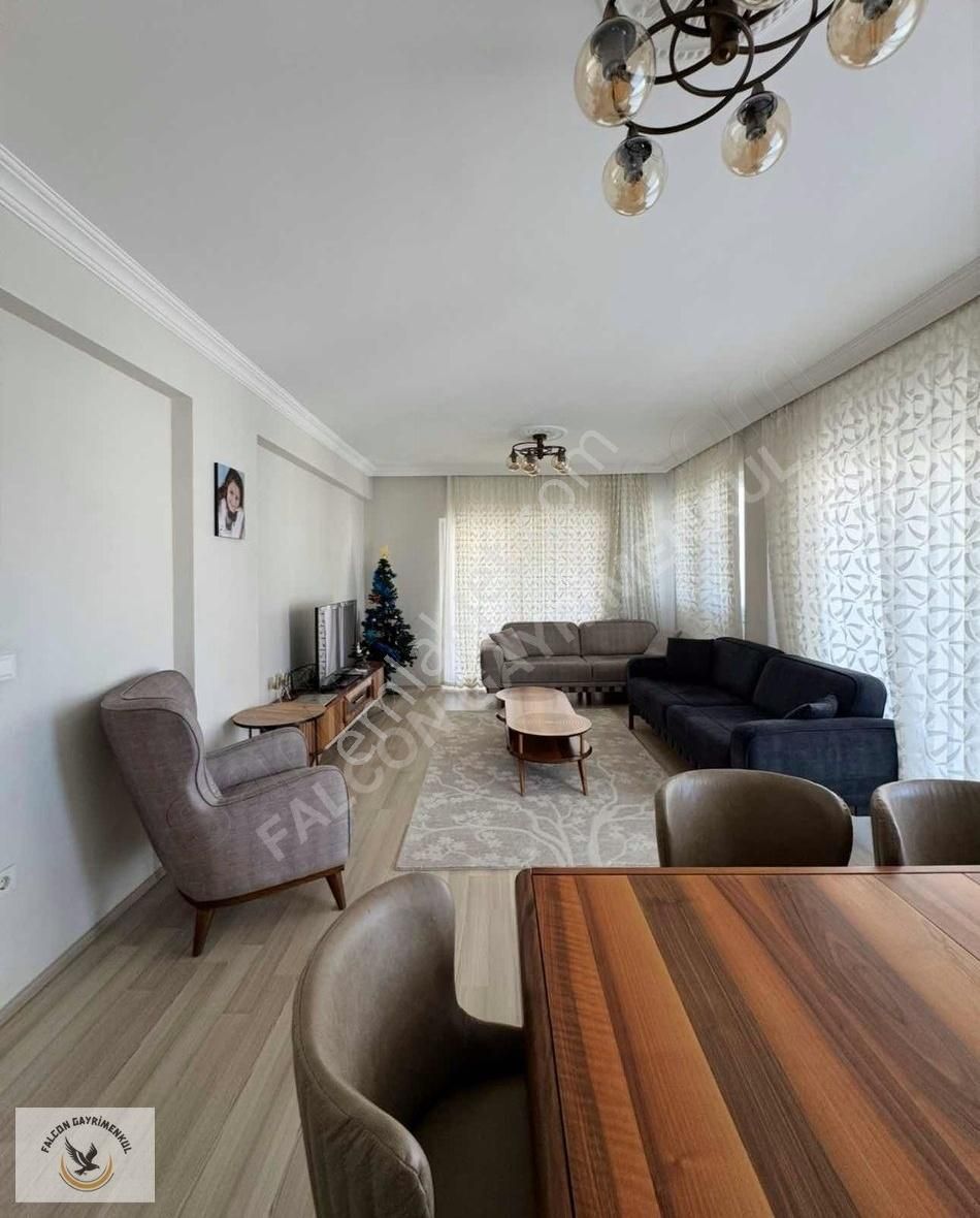 Taşyaka Merkezi Konumda 4+1 250 M2 Dubleks Daire Satılık