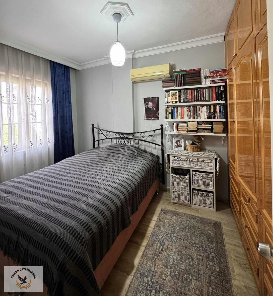 Akarca'da Site İçerisinde Denize 50m Satılık Villa - Görsel 9