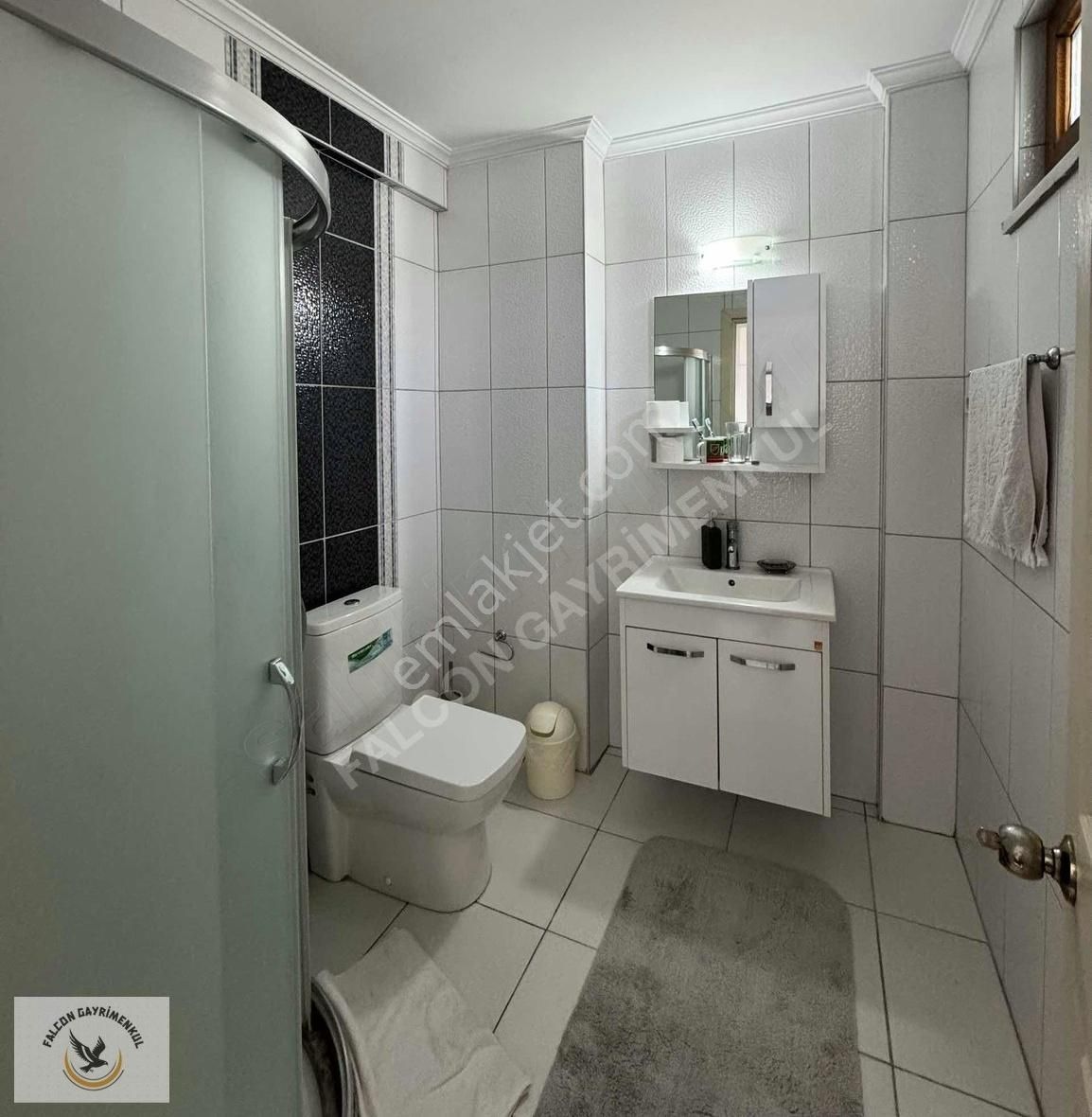 Akarca'da Site İçerisinde Denize 50m Satılık Villa - Görsel 24