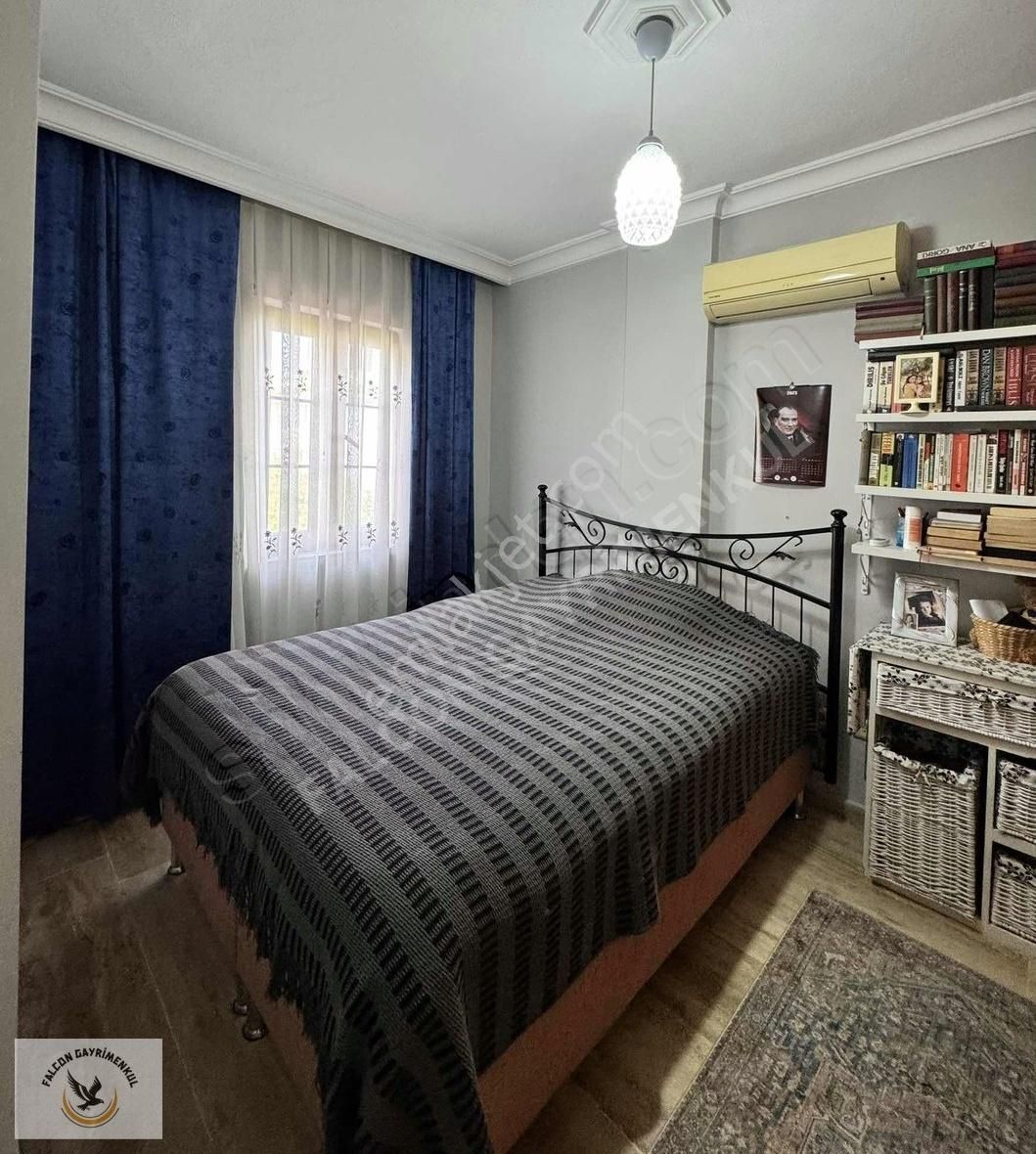 Akarca'da Site İçerisinde Denize 50m Satılık Villa - Görsel 34