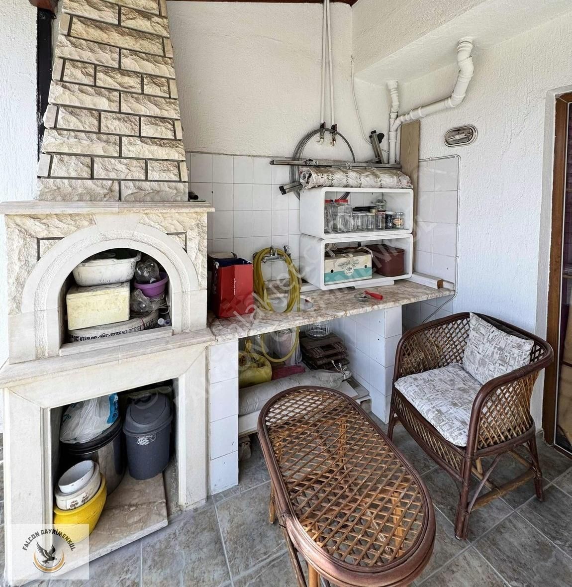 Akarca'da Site İçerisinde Denize 50m Satılık Villa - Görsel 22