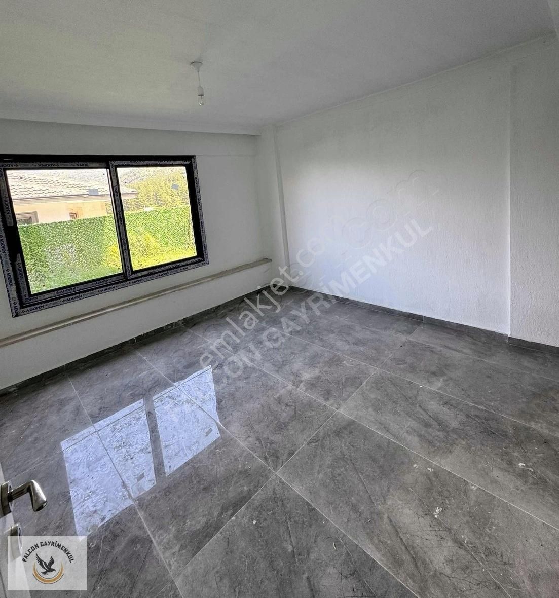 Yeşilüzümlü'de 6+1 Müstakil Havuzlu Sıfır Satılık Villa - Görsel 22