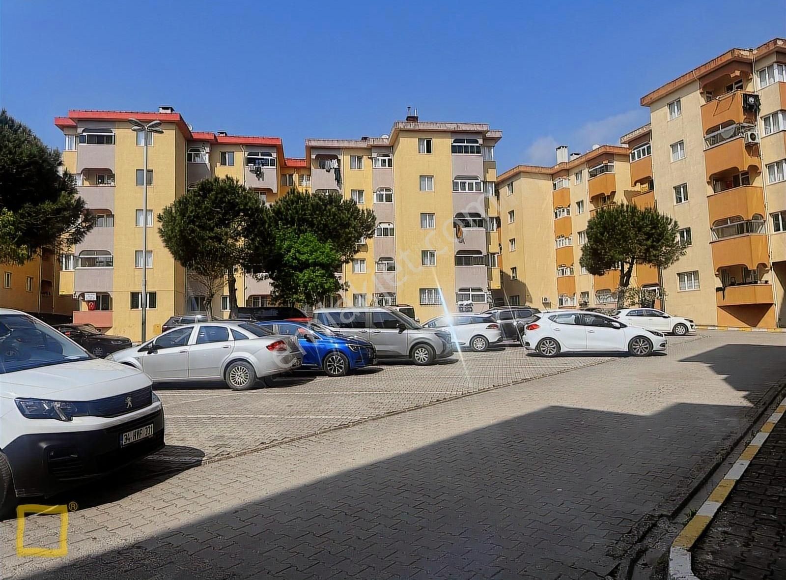 Gül 91 Sitesinde Boş Satılık 3+1 Daire