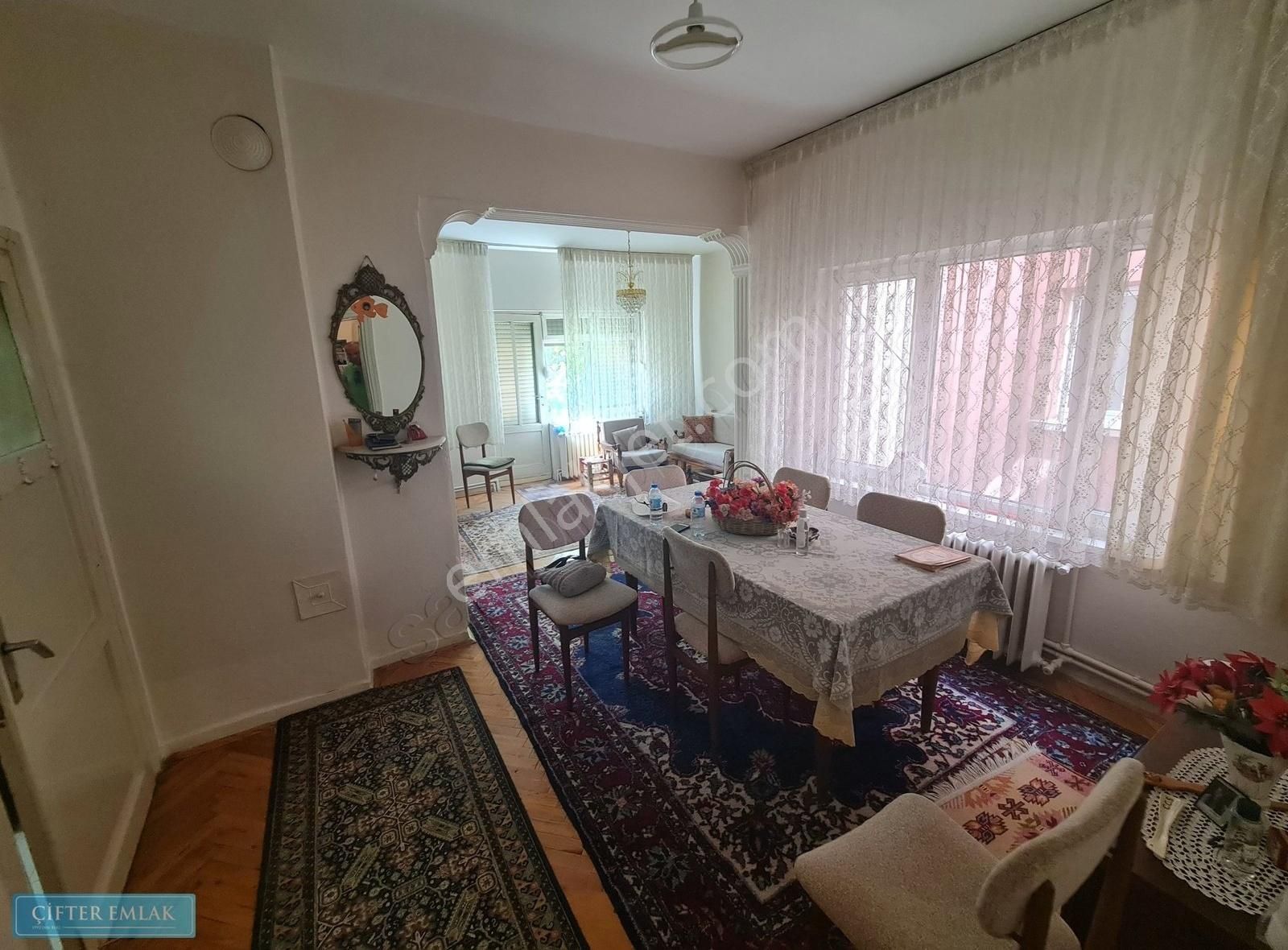 Ali Çifter' Den Kırmızıtoprak Mah. Kombili Eşyalı 2+1 Kiralık