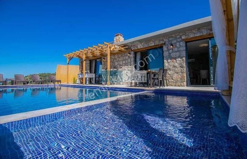 Fethiye De İki Adet Villa Ve Boş Arsası İle Birlikte Satılıktır - Görsel 17