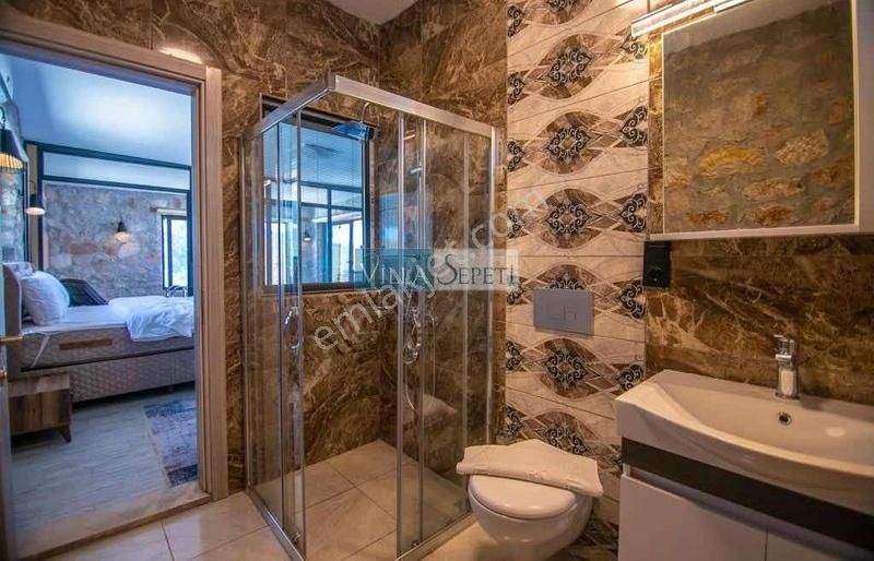 Fethiye De İki Adet Villa Ve Boş Arsası İle Birlikte Satılıktır - Görsel 15