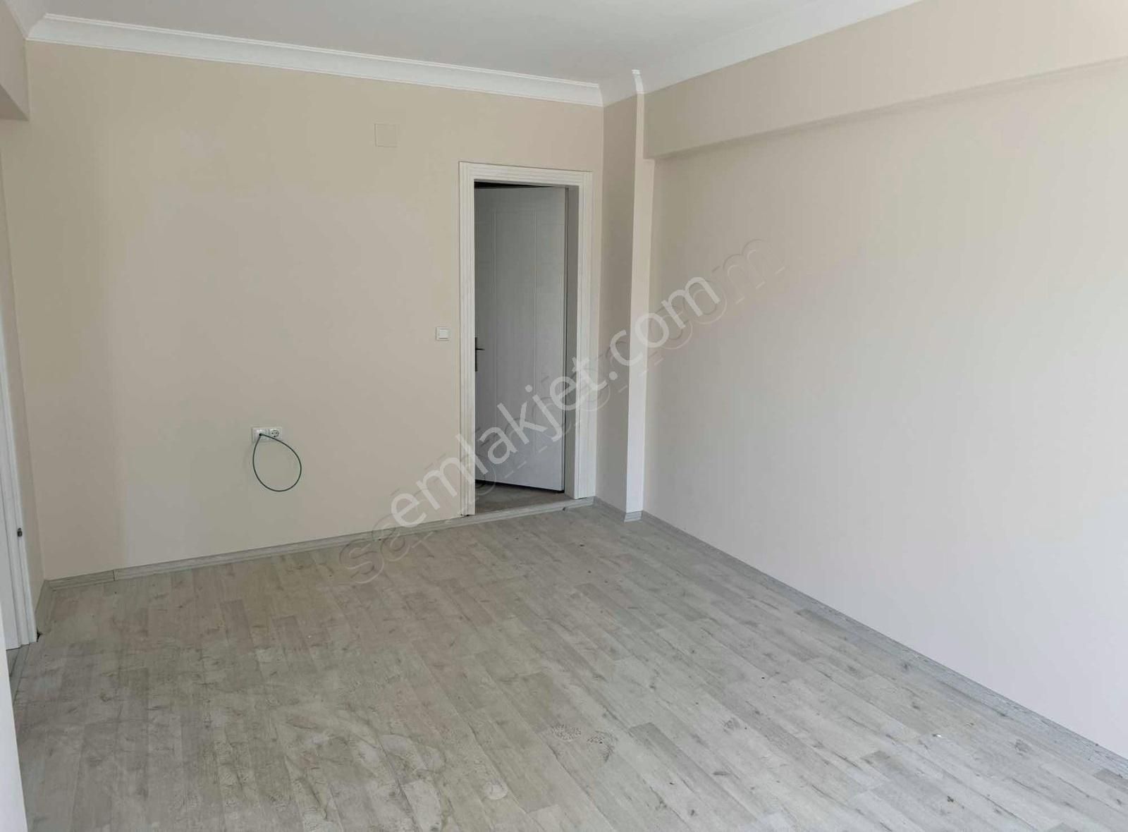 Dostlardan Göletde Havuzlu Sitede Satılık 3+1 - Görsel 13