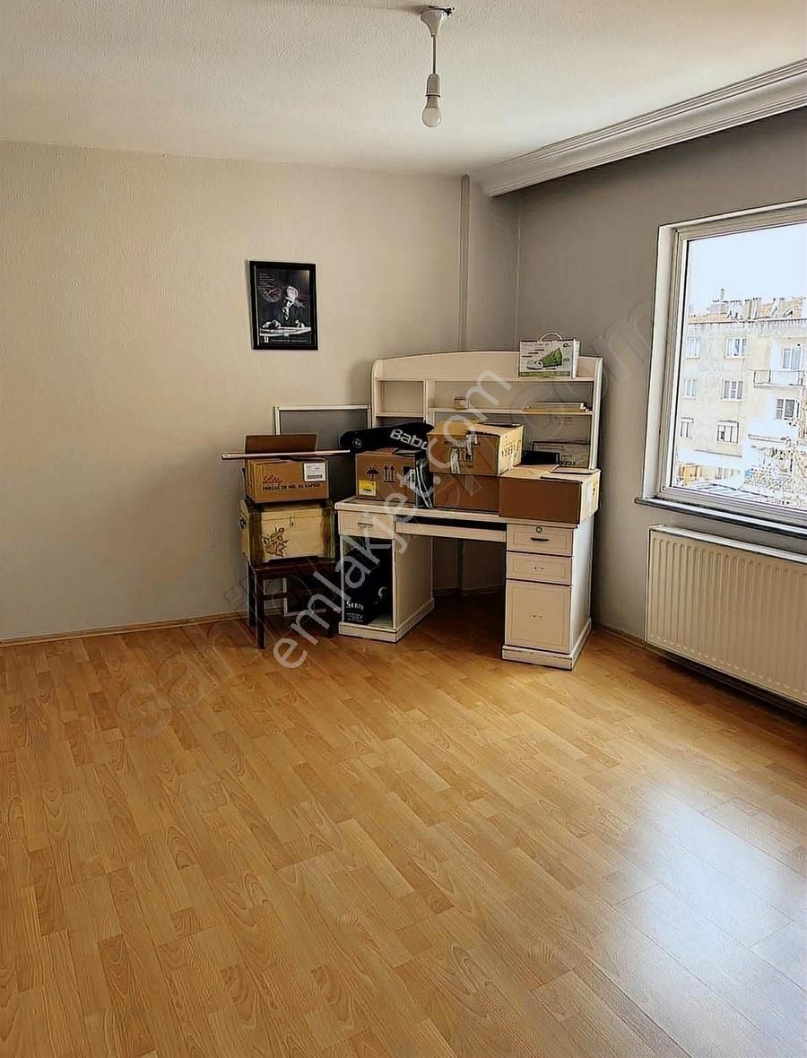 Dostlardan Merkezde İnönü Mahallesinde Satılık Daire