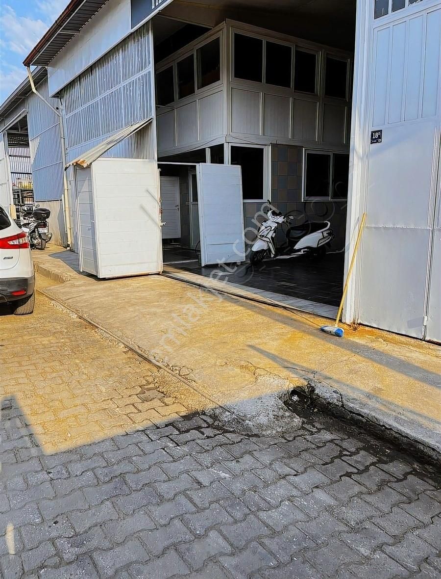 Baron Emlaktan Yeni Sanayi De Satılık 6 Dükkan Yan Yana