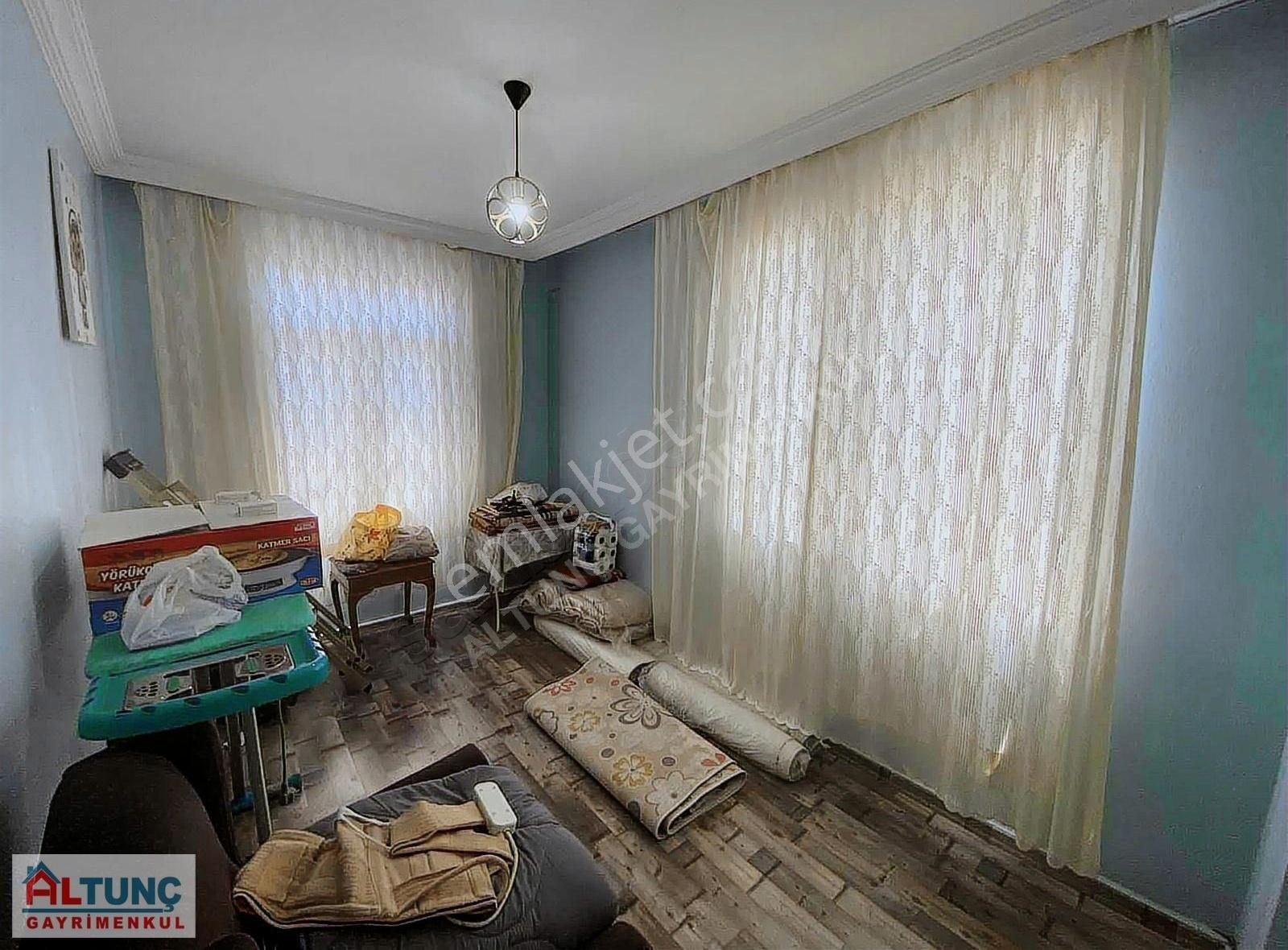 Altunç'dan Yeşilyurtta 3 Katlı 3+1 Kapalı Mutfak Ev - Görsel 28