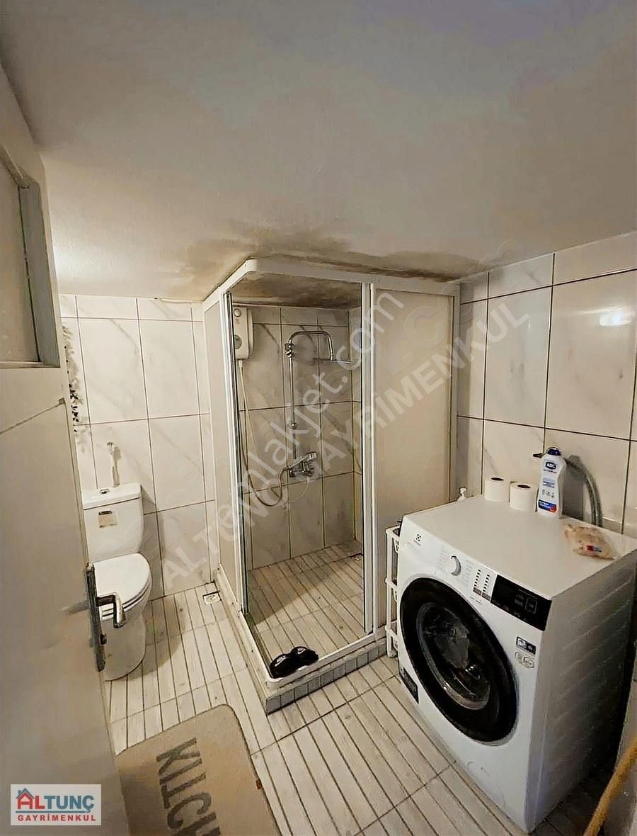 Altunç'dan Yeşilyurtta 3 Katlı 3+1 Kapalı Mutfak Ev - Görsel 12