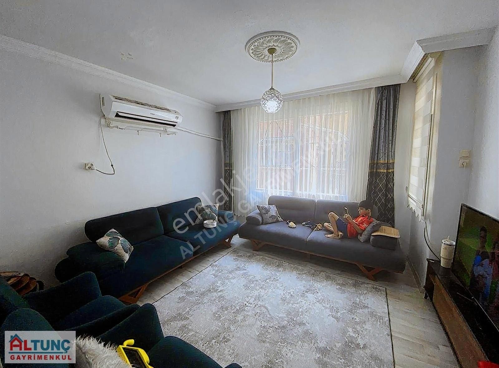 Altunç'dan Yeşilyurtta 3 Katlı 3+1 Kapalı Mutfak Ev - Görsel 32