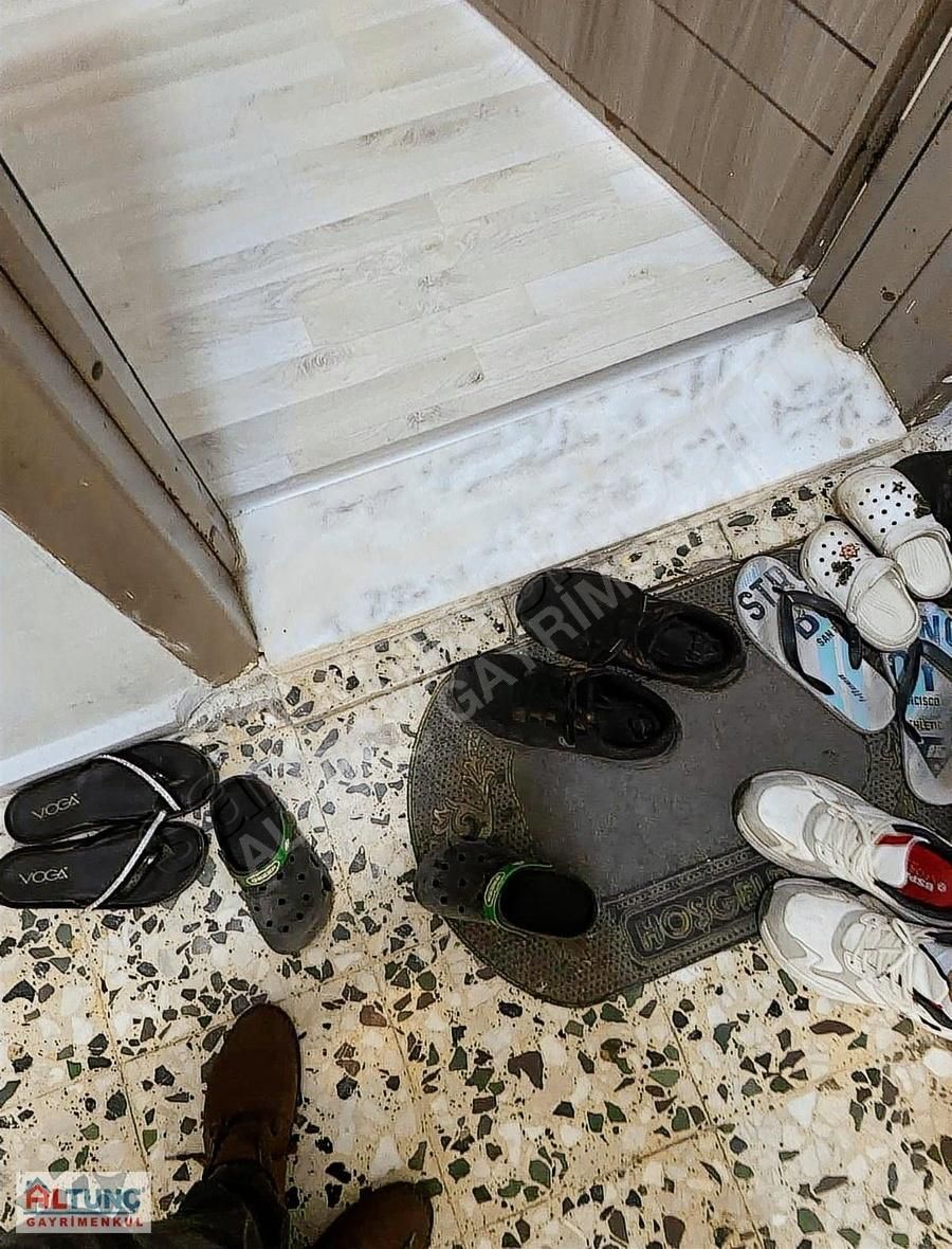 Altunç'dan Yeşilyurtta 3 Katlı 3+1 Kapalı Mutfak Ev - Görsel 10