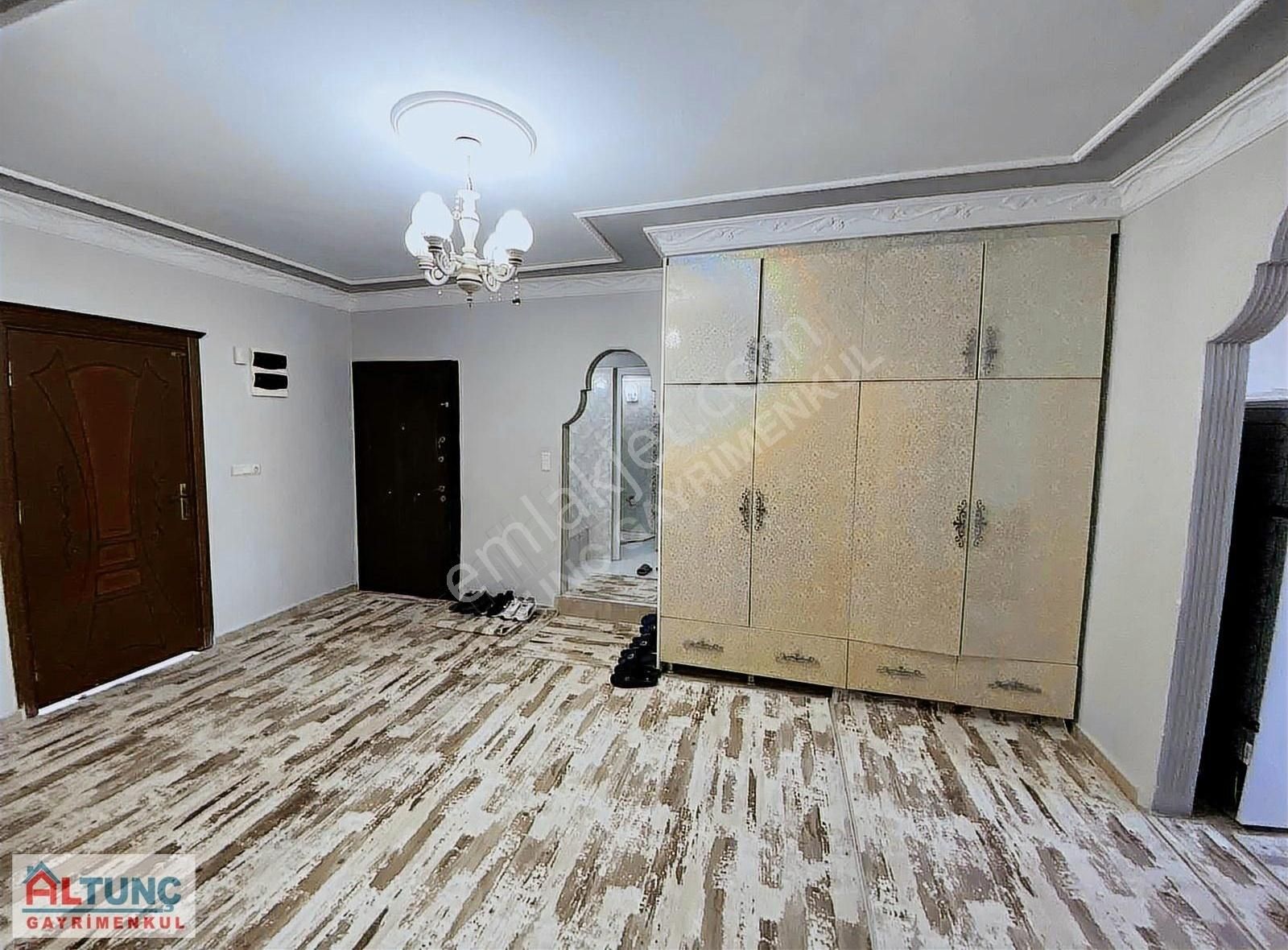 Altunç'dan Dağlıoğlunda 3 Katlı 3+1 Ev+işyeri - Görsel 35