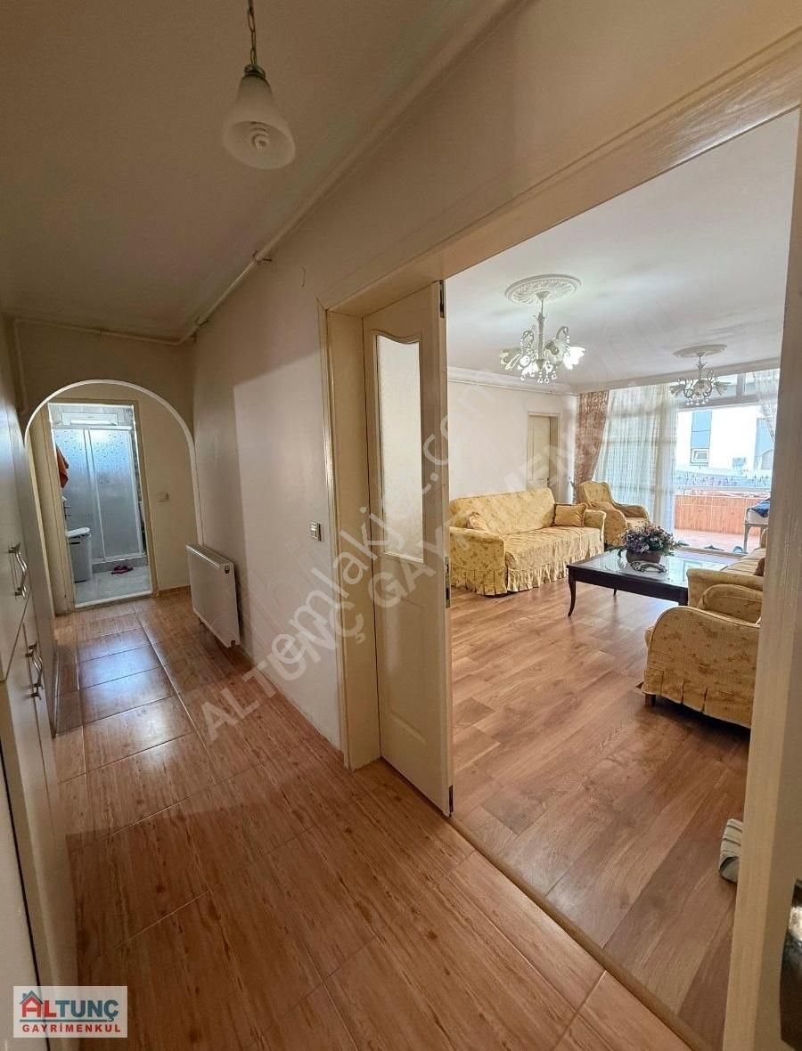 100.yılın En Merkezi Konumunda Masrafsız Az Katlı Satılık Daire