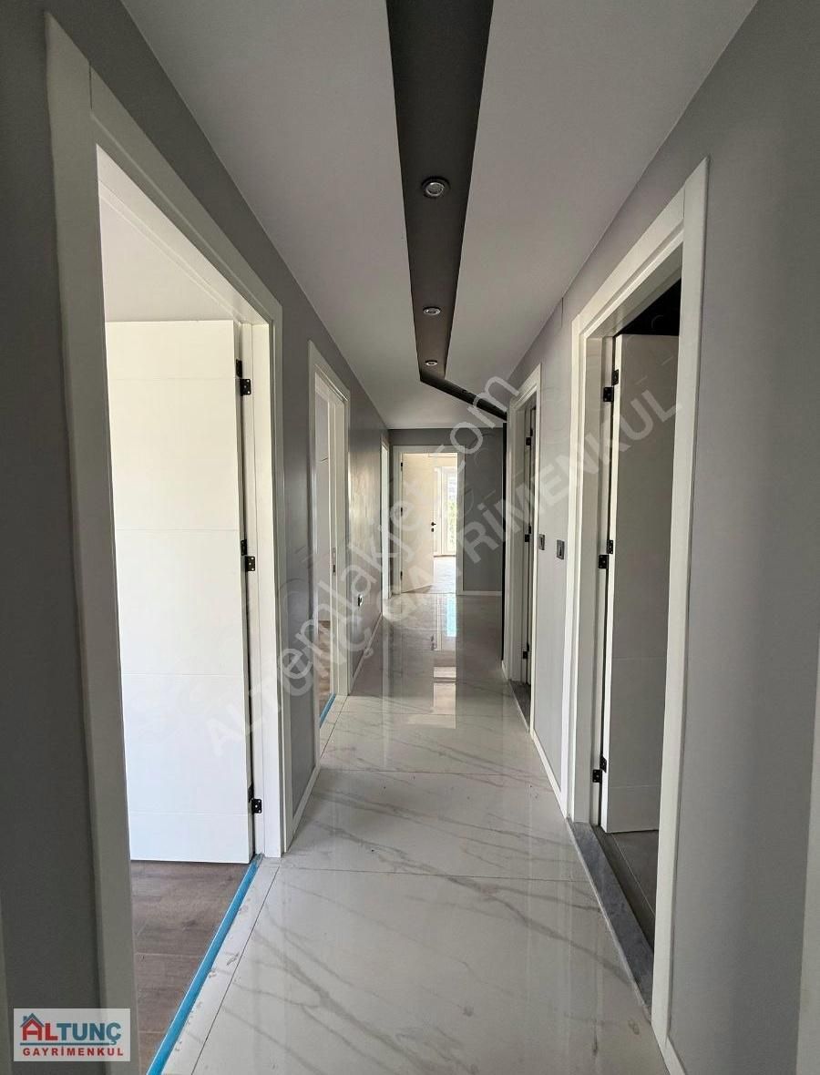 Aydınlar'da Az Katlı Sosyaldonatılı Site İçerisnde Satılık Daire - Görsel 9