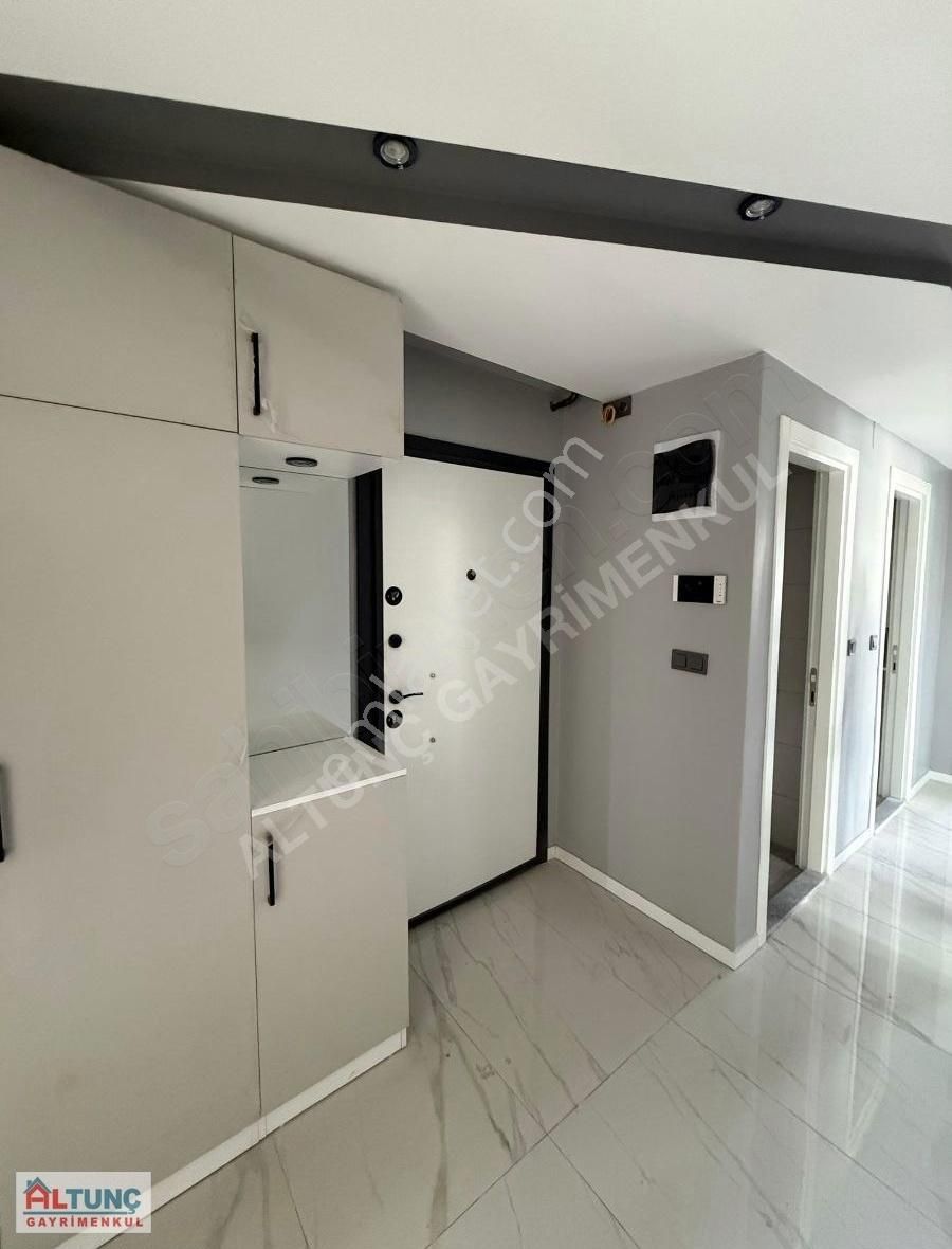 Aydınlar'da Az Katlı Sosyaldonatılı Site İçerisnde Satılık Daire - Görsel 8