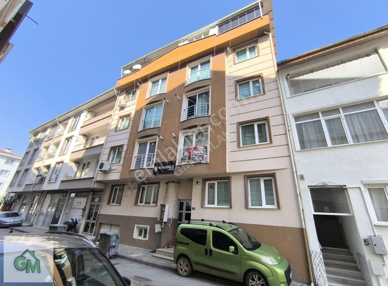 Gm'den Dumlupınar'da Satılık 3+1 Eşyalı Arakat Yatırımlık Daire