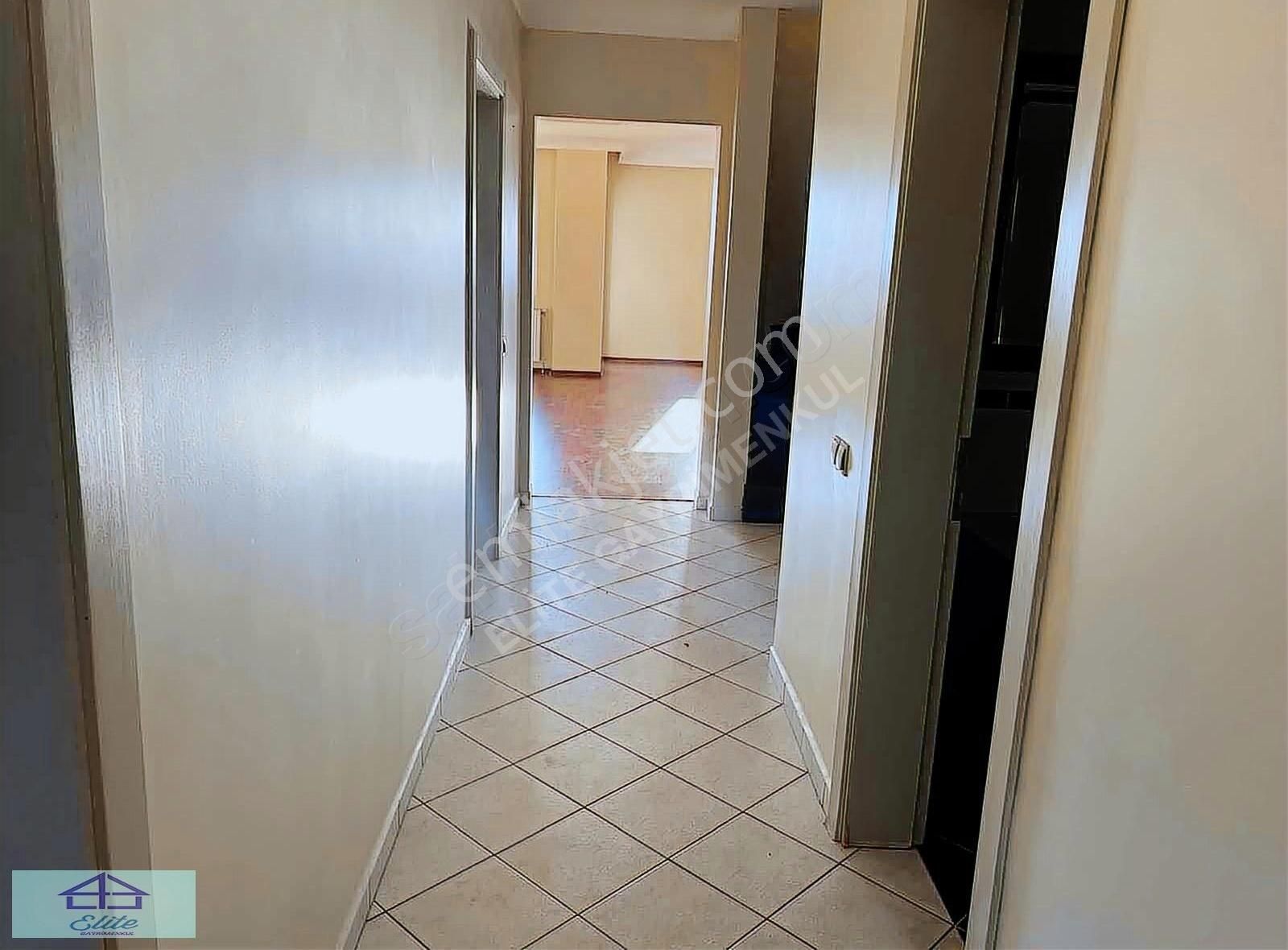 Elite'den Sitede Boğaz Manzaralı Çatı Dubleksi - Görsel 14