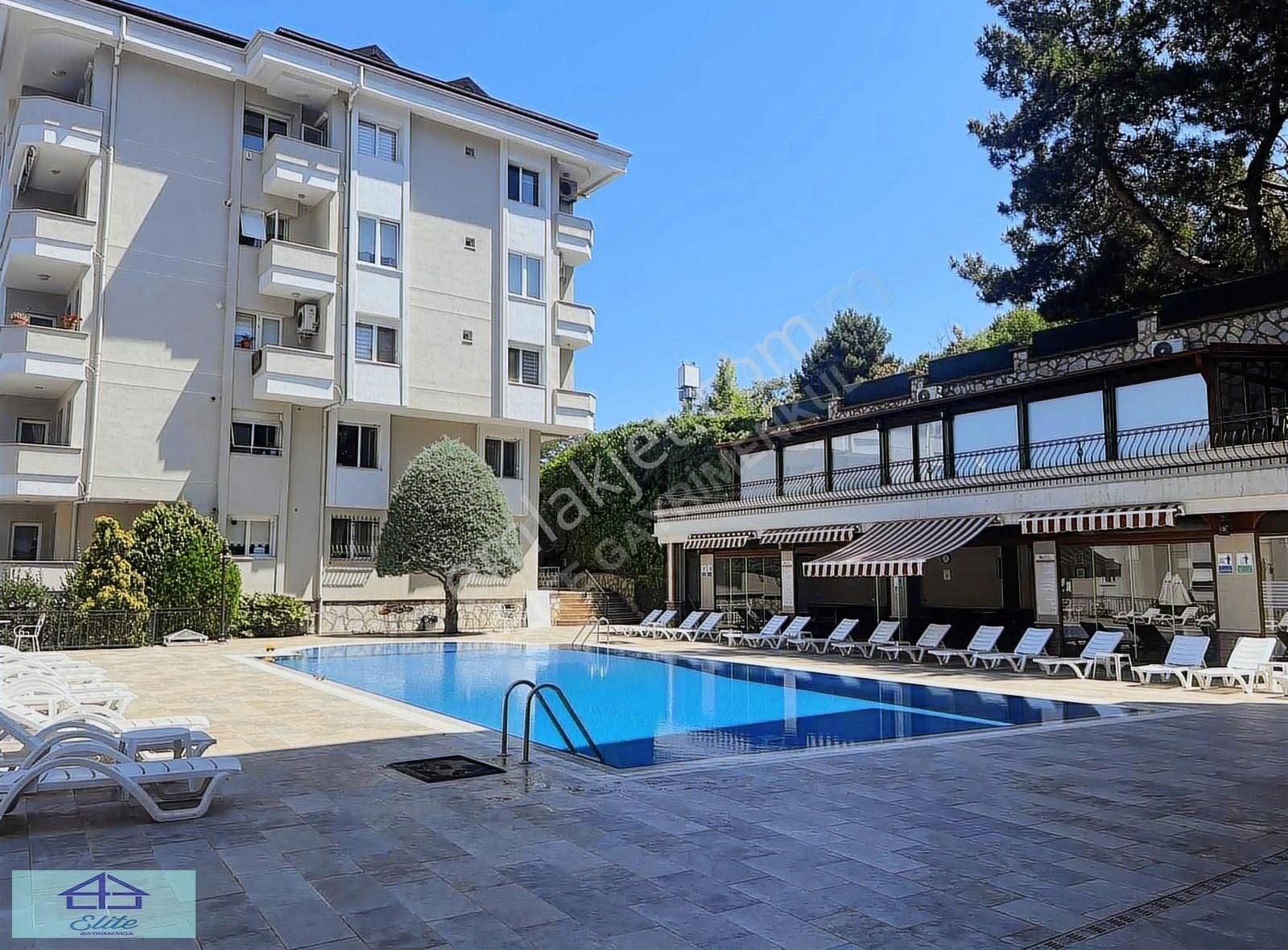 Elite'den Sitede Boğaz Manzaralı Çatı Dubleksi - Görsel 11