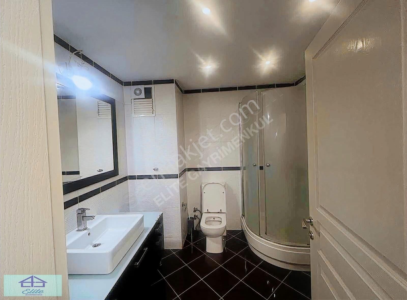 Elite'den Sitede Boğaz Manzaralı Çatı Dubleksi - Görsel 20