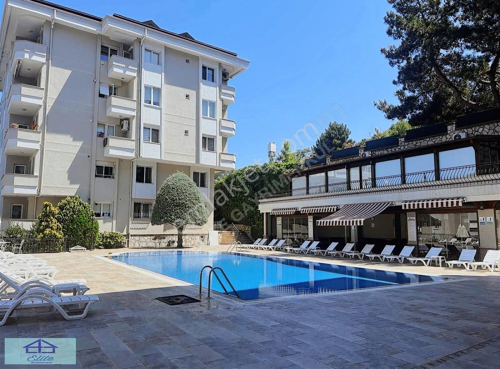 Elite'den Sitede Boğaz Manzaralı Çatı Dubleksi - Görsel 6