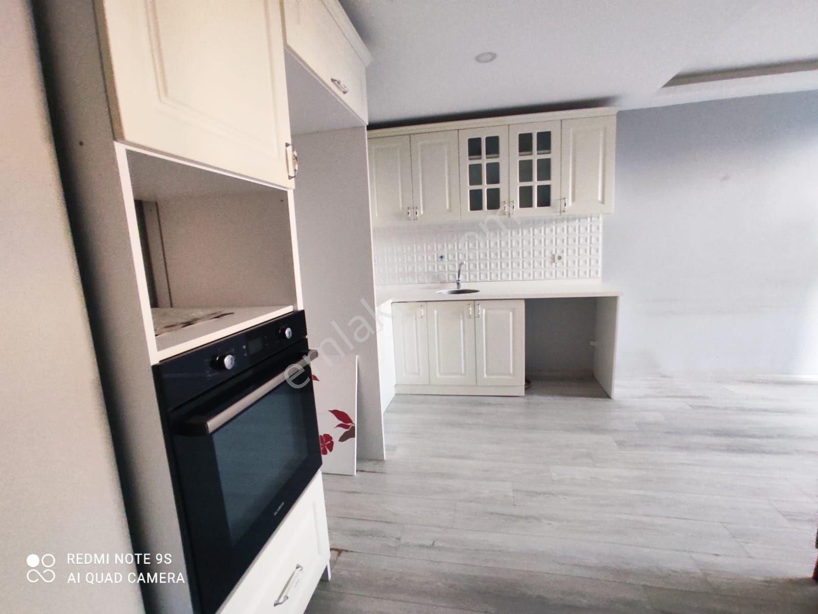 Beylikdüzü Kavakli Sahil Mah 2+1 Bahce Kendisene Ait Giris Kat - Görsel 11