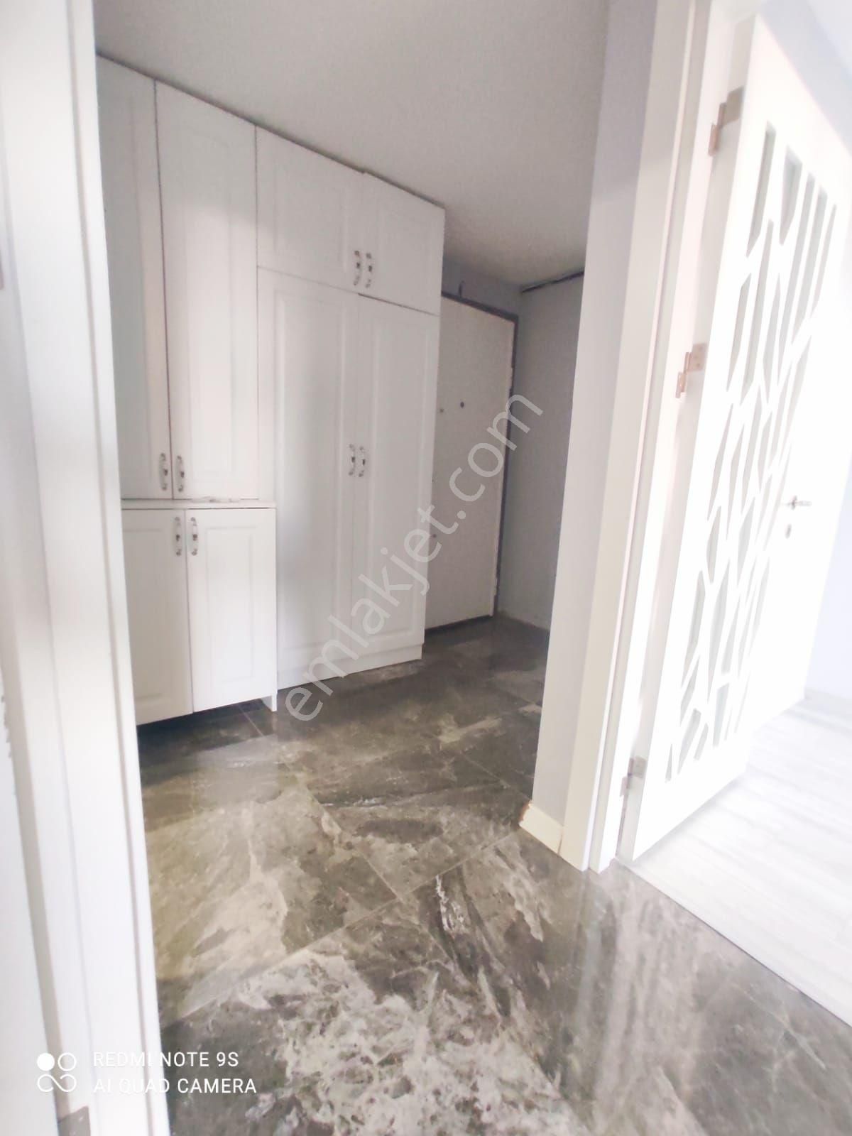 Beylikdüzü Kavakli Sahil Mah 2+1 Bahce Kendisene Ait Giris Kat - Görsel 9