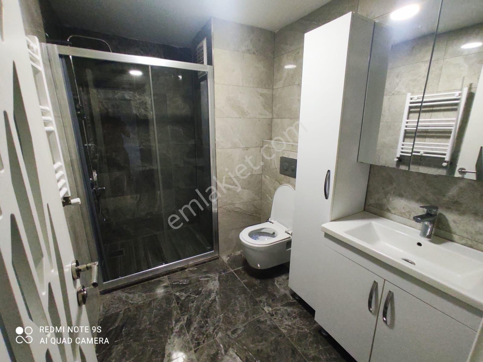 Beylikdüzü Kavakli Sahil Mah 2+1 Bahce Kendisene Ait Giris Kat - Görsel 6