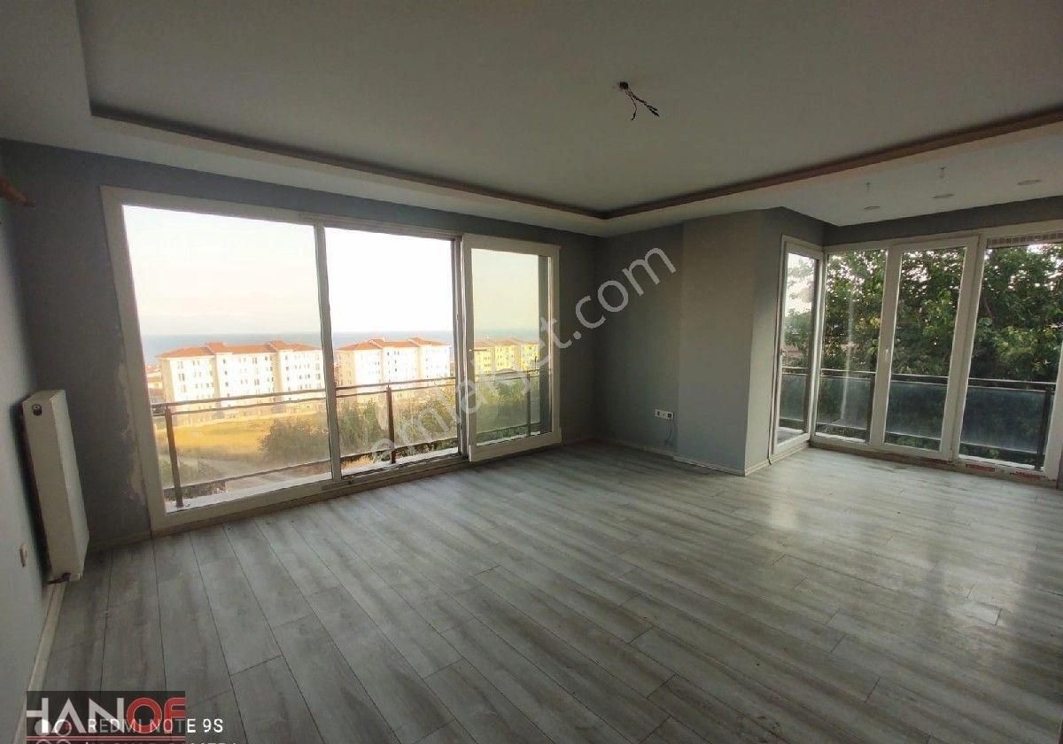 Beylikdüzü Kavaklı'da Sahil Mahallesi'nde Deniz Manzaralı Açık Mutfak 2+1 Balkonlu Kiralık Daire - Görsel 8