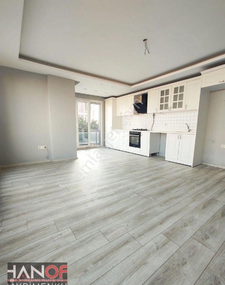 Beylikdüzü Kavaklı'da Sahil Mahallesi'nde Deniz Manzaralı Açık Mutfak 2+1 Balkonlu Kiralık Daire - Görsel 12