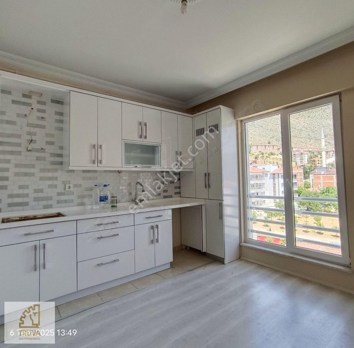 Truva'dan Şeycui Mah'de Panoramik Şehir Manzaralı Krlk 3+1 Daire