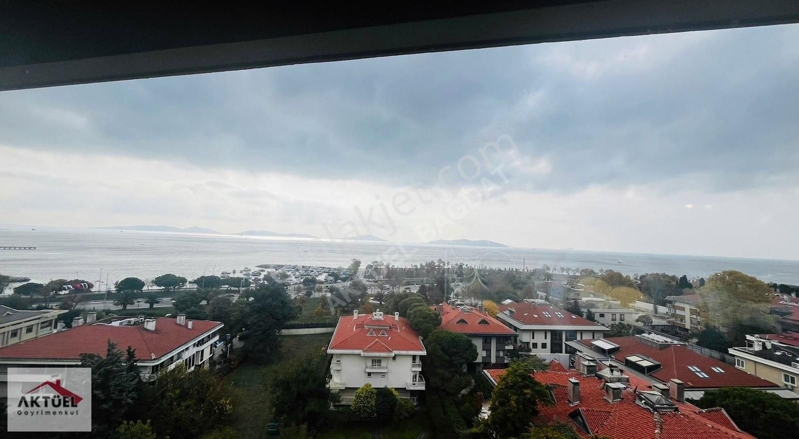 Suadiye Sahilde Lebiderya Deniz Manzaralı 350 M2 Dubleks - Görsel 2