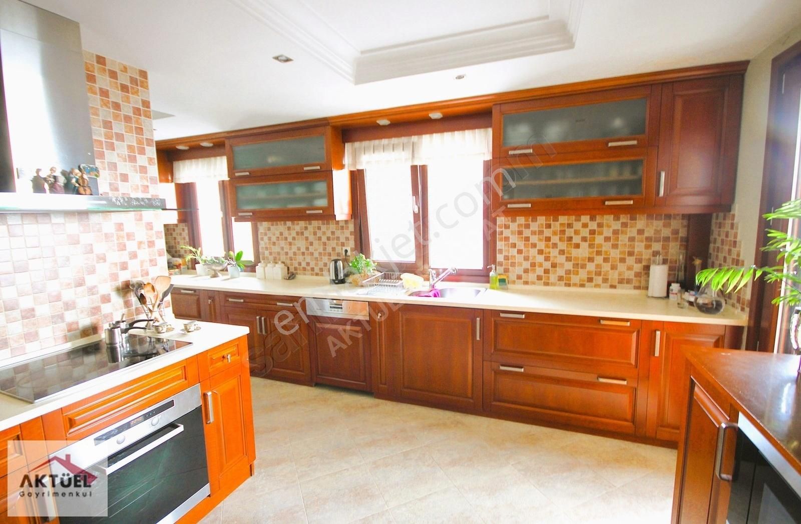 Suadiye Sahilde Lebiderya Deniz Manzaralı 350 M2 Dubleks - Görsel 29