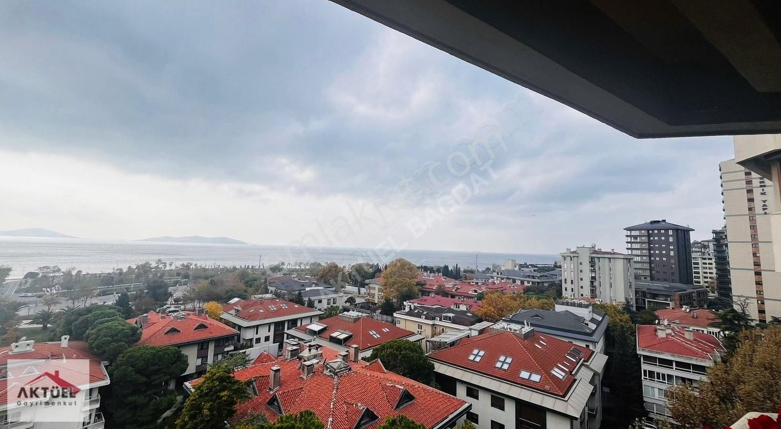 Suadiye Sahilde Lebiderya Deniz Manzaralı 350 M2 Dubleks - Görsel 12