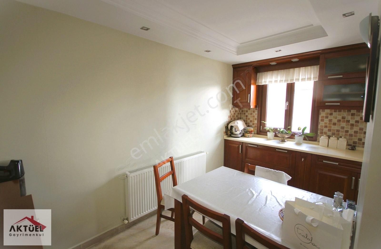 Suadiye Sahilde Lebiderya Deniz Manzaralı 350 M2 Dubleks - Görsel 26