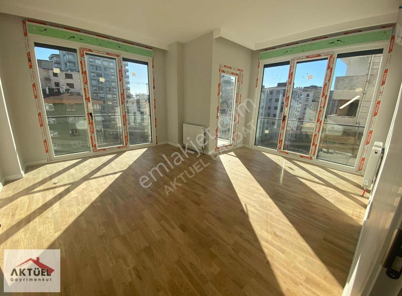 Bostancıda Marmaraya Yakın 125 M2 Sıfır Binada Balkonlu Lüx 3+1 - Görsel 2