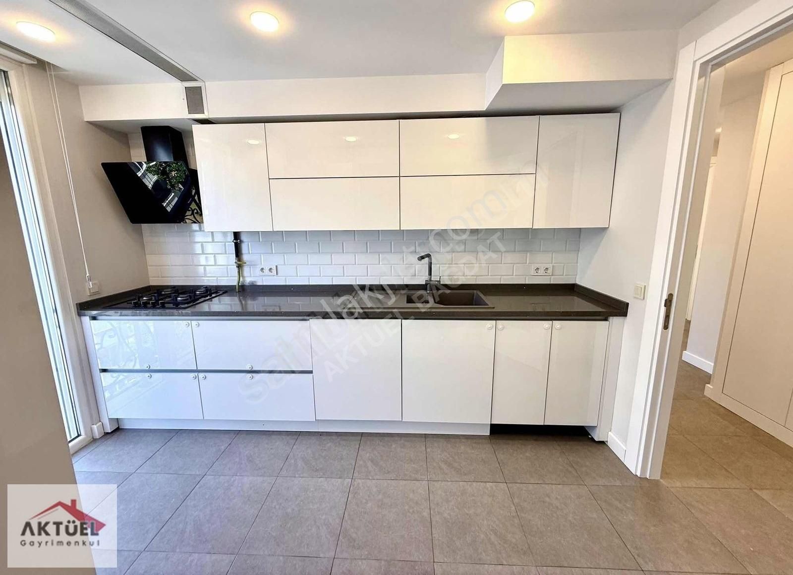 Caddebostan Sahil'de Denize 2 Adım 135 M2 Balkonlu Lüx 3+1 - Görsel 23