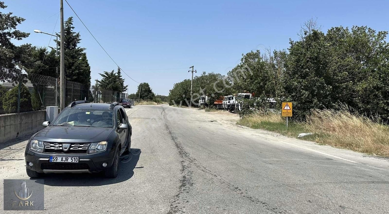 Ayazpaşada Yol Cepheli 5 Dönüm Tarla