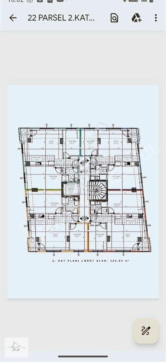 Ümraniye Çarşı Metro İst Çıkışı 80 M2 2+1