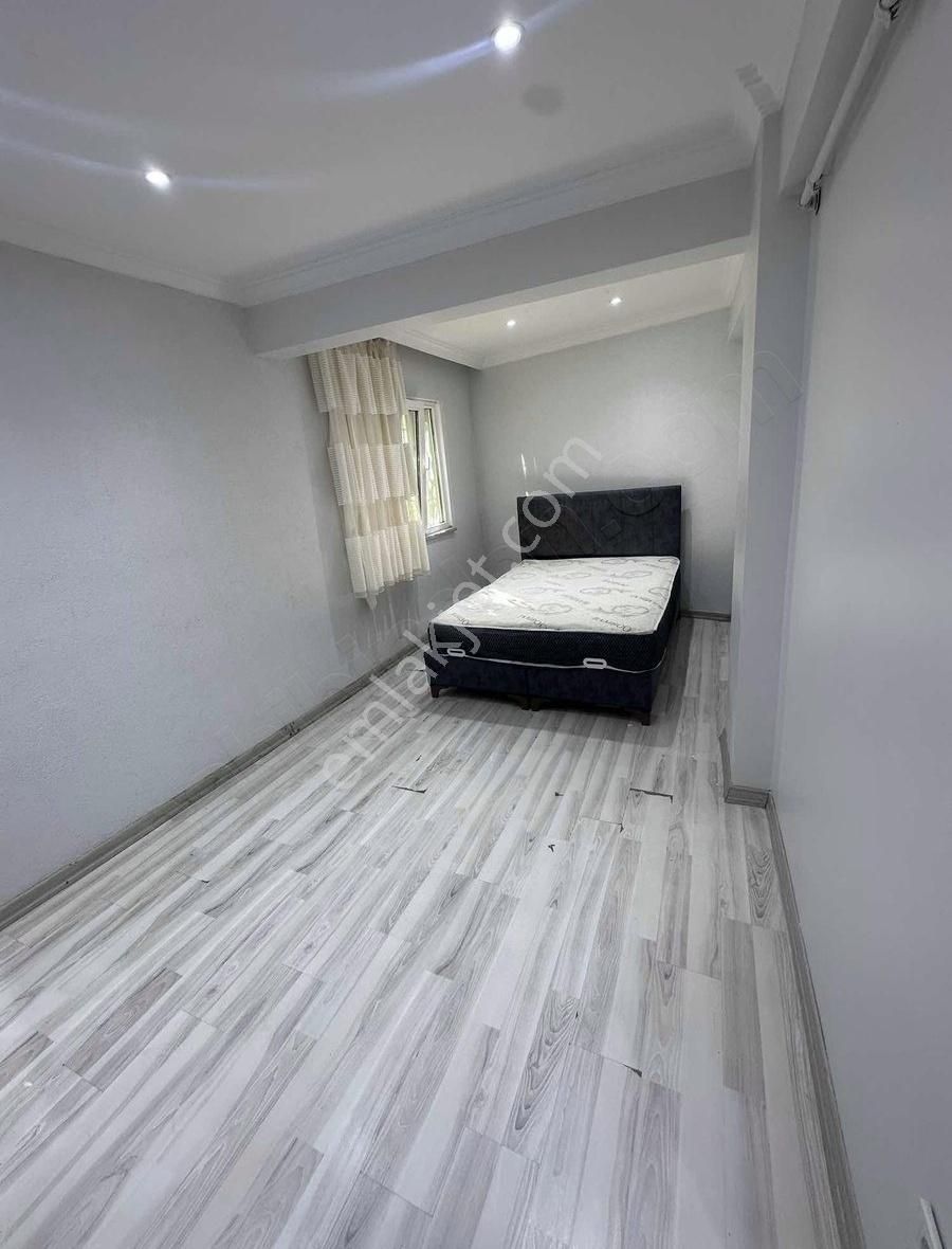 Uygun Emlaktan Çağlayan Meral Sokak Satılık 2+1 Daire