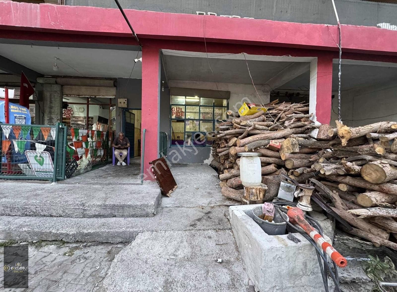 Ortam Emlak'tan Akçatekir Çarşıda 948m2'de 7 Daire 4 İşyeri - Görsel 17