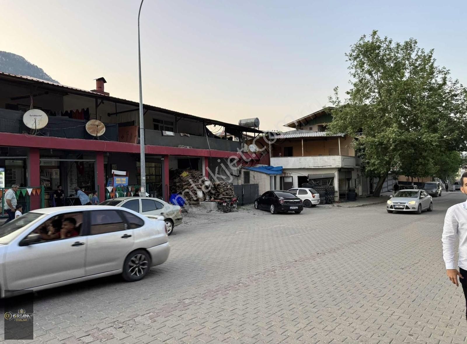 Ortam Emlak'tan Akçatekir Çarşıda 948m2'de 7 Daire 4 İşyeri - Görsel 22